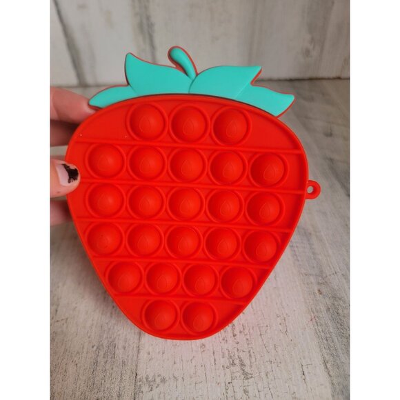 Strawberry pop purse kid youth accessory toy fidget - Picture 3 of 6